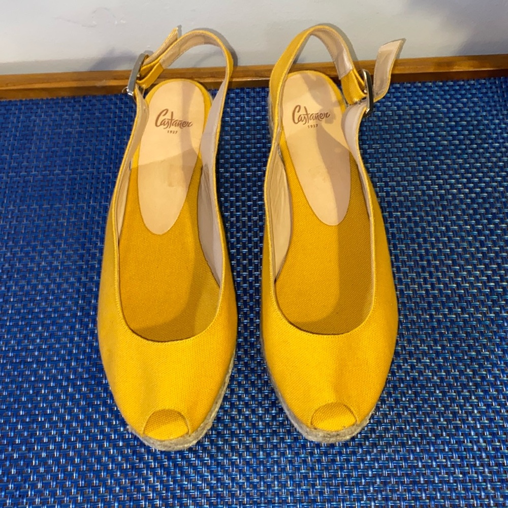 Castener 1927, yellow espadrille sandals, size Eu40 US 9.5 made in Spain NWOT